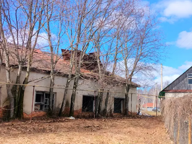 Ремонтно-механическая мастерская, общая площадь 512,6 кв. м., кадастровый номер 13:09:0101005:40, адрес: Российская Федерация, Республика Мордовия, муниципальный район Инсарский, г.п. Инсар, г. Инсар, пер. Больничный, здание 4А/1, с земельным участком общей площадью 1702 кв. м., кадастровый номер 13:09:0117022:1068, адрес: Российская Федерация, Республика Мордовия, муниципальный район Инсарский, г.п. Инсар, г. Инсар, пер. Больничный, з/у 4А/1