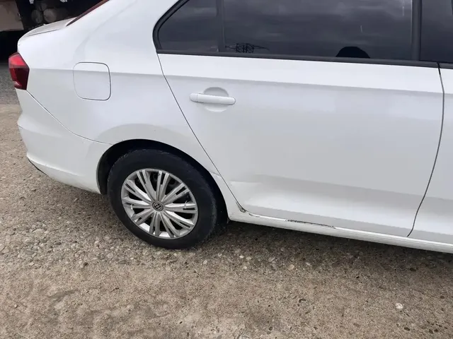 Имущество должника ИП Никифорова В.Э.: транспортное средство марки Volkswagen Polo, тип – легковой комби (хэтчбек), год выпуска 2020, идентификационный номер (VIN) XW8ZZZCKZMG012578, регистрационный знак Н710ЕМ126, номер кузова (прицепа) XW8ZZZCKZMG012578, цвет белый, ограничения: запреты на регистрационные действия, адрес: Ставропольский край, г. Ставрополь, пр-д 2 Юго-Западный, 8А. Начальная продажная цена 828 300 рублей. Сумма задатка 125 000 рублей.