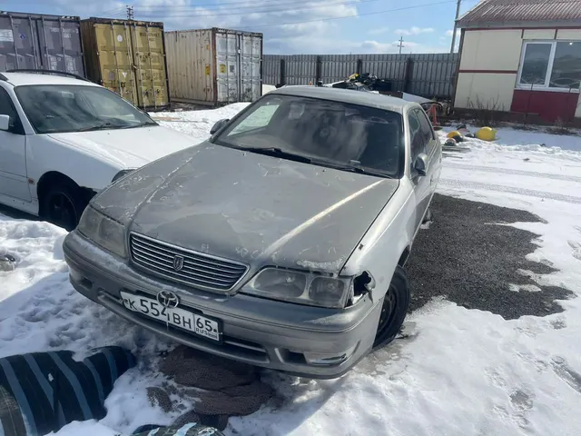 Автомобиль марки “Toyota Mark 2” регистрационный номер К 554 ВН 65