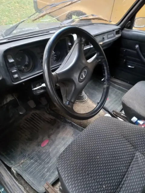 Автомобиль ВАЗ 21053 идентификационный номер (VIN) XTA 21053062090938, номер двигателя 2104, 8733632, номер кузова 2090938, 2006 года выпуска цвет темно -  зелёный.
