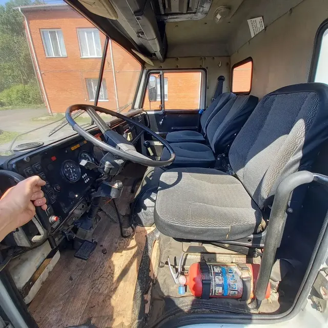 КАМАЗ ЭЗСА-57253-0000010 VIN X6J57253030000008 Шасси (рама) XTC 43114C32183947 Кузов (прицеп) №30000008 Год изготовления ТС 2003