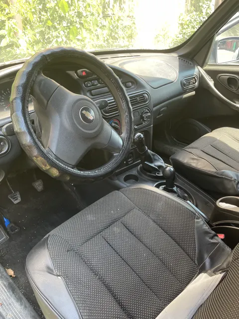 Автомобиль легковой CHEVROLET NIVA, 212300-55, идентификационный номер (VIN) Х9L212300D0490375, год изготовления 2013, модель, № двигателя 2123, 0513255, шасси рама отсутствует, кузов № Х9L212300D0490375, цвет светло-серебристый металлик, государственный регистрационный знак У326СУ161/RUS, ПТС 63 НУ 344748