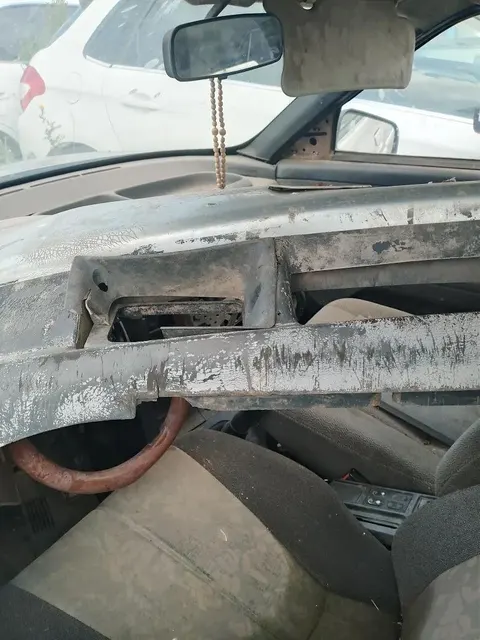Автомобиль марки ВАЗ 21120, рег.номер Х239СА174, вин ХТА2112001003162, 2001 г.в., цвет светло-серебристый металл