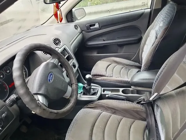 Автомобиль Форд Фокус
