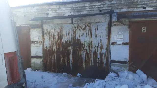 Нежилое помещение общей площадью 19,2 кв.м с кадастровым номером  66:61:0000000:3262, расположенного по адресу: Свердловская область, г. Серов, ул. Некрасова, д.  27, ГСК № 85, бокс № 7