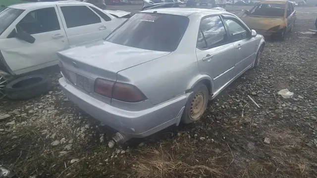 Лот №6 Автомобиль "Форд Фокус", г/н Р953ТК33, 2004 г.в., VIN X9FNXXEEDN4K31084 (комплект ключей в наличии, без документов). Б/у,  документы и ключи отсутствуют. Номер АС ПИБИ 33-006881-1. Автомобиль "Хонда Аккорд", г/н В122ЕО17, VIN отсутствует, номер кузова (прицепа) CF41155362, номер двигателя – 2049861. Б/у,  документы и ключи отсутствуют, после дтп. Номер АС ПИБИ 33-006880-1. Автомобиль марки «NISSAN ABENIR» , г/н О567ТС33, легковой универсал, 2001 г.в, цвет серый, номер кузова PNW 11500488.