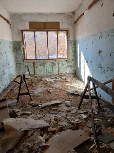 Земельный участок  с расположенным на нем объектами недвижимого имущества по адресу: Иркутская область, г. Саянск, территория промышленный узел база стройиндустрии, квартал 29, з/у 337