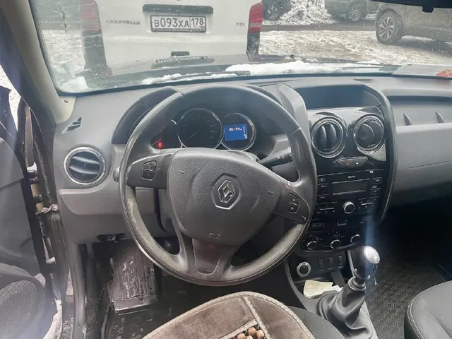 RENAULT DUSTER