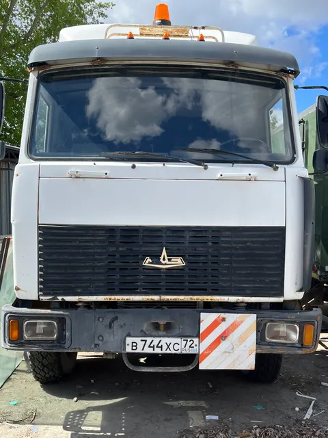 Грузовой-тягач седельный МАЗ-642205-020