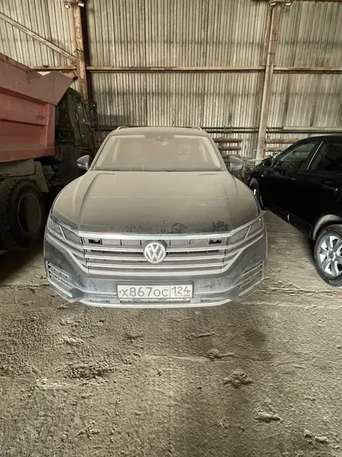 Легковой автомобиль универсал Volkswagen Touareg, 2019 г.в., г/н X867OC124, VIN WVGZZZCRZLD018161, номер кузова XТТ316300М1014667, номер двигателя 101246, цвет черный. Начальная цена продажи 3 535 500 руб. Задаток 530350 руб.