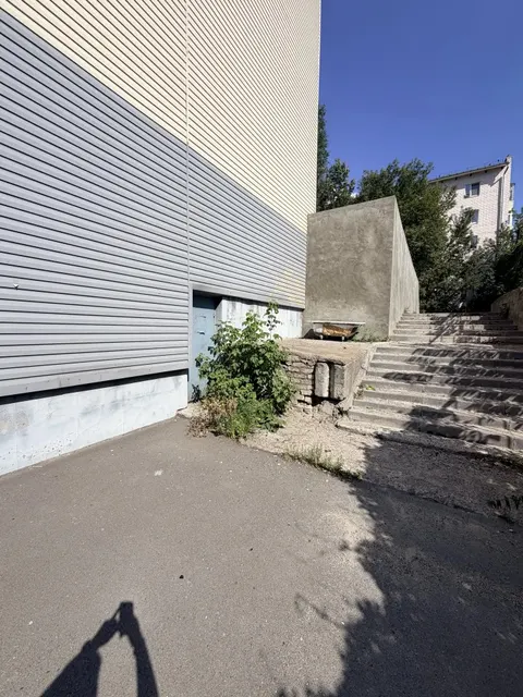 Помещения 1-го и цокольного этажей по ул.Рабочей Молодежи, д.9, пом.1001, кадастровый номер 16:50:011209:780, Площадь - 854,8 кв.м