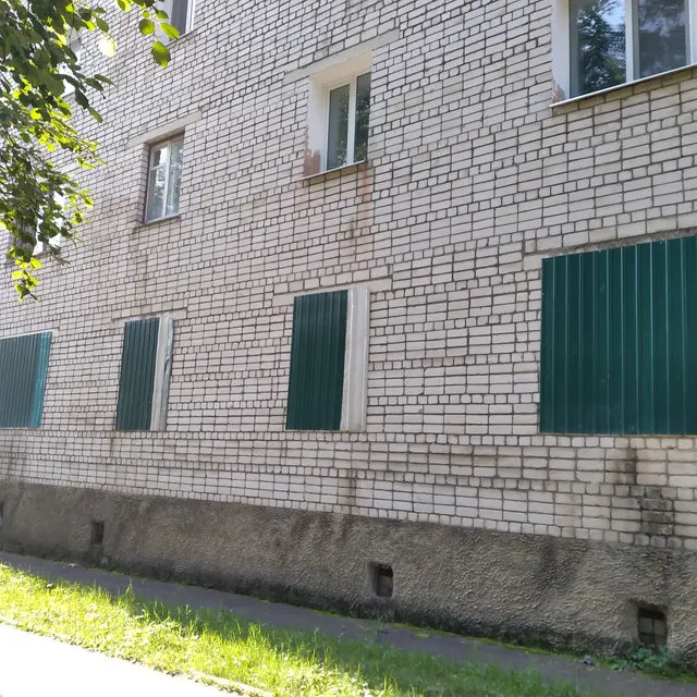нежилое помещение на 1-ом этаже жилого дома, г. Зея, мкр. Солнечный, 3А , кадастровый № 28:03:030010:349