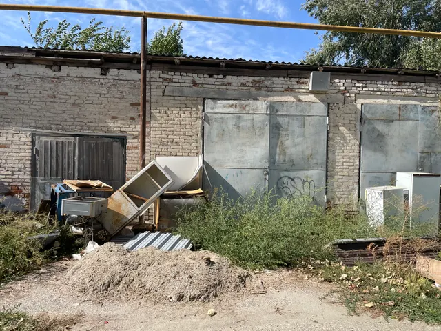 Объекты недвижимости с кадастровыми номерами: 23:03:0204113:24, РНФИ П11240013131; 23:03:0204113:338, РНФИ П12240011902, 23:03:0204113:339, РНФИ П12240011904 по адресу: Краснодарский край, р-н Белоглинский, с. Белая Глина, ул. Октябрьская, 264