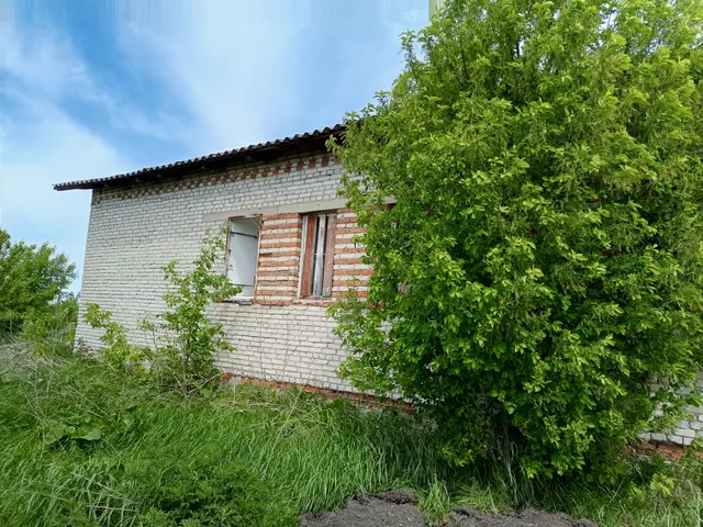 Здание, общей площадью 185 кв.м