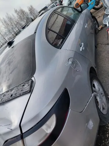 Автомобиль марки RENAULT FLUENCE (292)