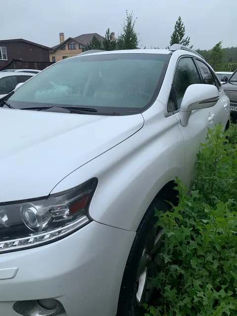 Автомобиль LEXUS RX 270, 2013 года выпкуска, VIN JTJZA11A402022487 (один ключ от автомобиля и оригинал СТС)