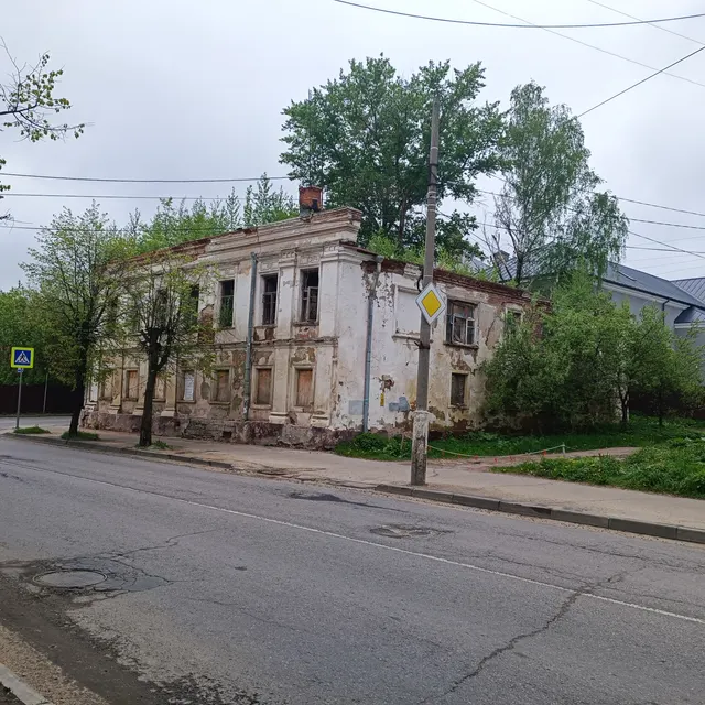 Продажа объекта культурного наследия «Дом жилой, сер. XIX в.» 464,7 кв.м. с земельным участком 633 кв.м. в г.о. Серпухов