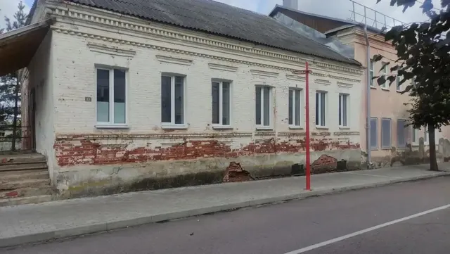 Продажа находящегося в федеральной собственности объекта недвижимого имущества площадью 342,2 кв. метра (кадастровый номер 67:01:0010103:117), являющегося объектом культурного наследия регионального значения, одновременно с находящимся в федеральной собственности земельным участком площадью 622 кв. метра (кадастровый номер 67:01:0010103:16), на котором расположен такой объект недвижимого имущества, местоположение: Смоленская область, р-н Велижский, г. Велиж,  ул. Советская, д. 21