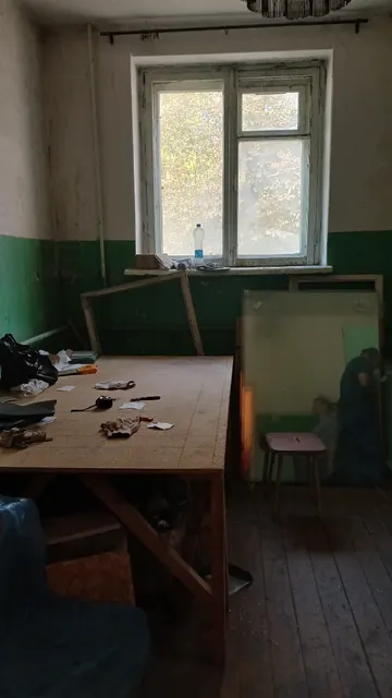Нежилое помещение площадью 25,8 кв.м., с кадастровым номером 31:06:0323001:2008, расположенное по адресу: Белгородская обл., г. Старый Оскол, микрорайон Рудничный, д. 13.