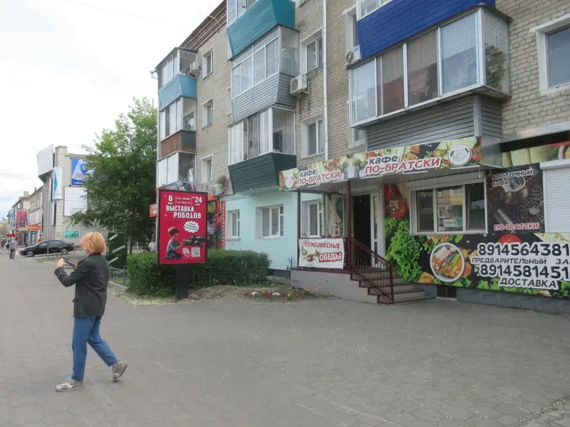 Право заключения договора на установку и эксплуатацию рекламной конструкции на земельном участке, государственная собственность на который не разграничена, по адресу: г. Белогорск, ул. Кирова, д. 114. Учетный номер рекламной конструкции в соответствии со Схемой размещения рекламных конструкций на территории города Белогорск: № СФ-9. Тип РК - Сити формат.