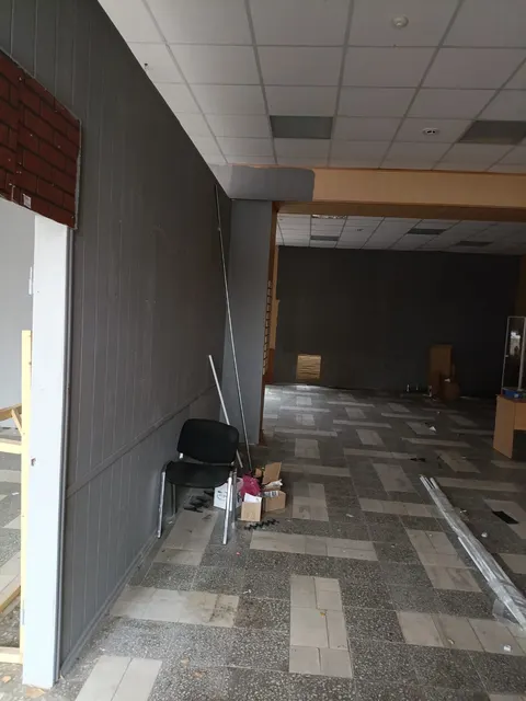 - нежилое помещение № 2 (кадастровый номер 48:20:0012503:1476) площадью 587,5 кв. метра, расположенное на 1 этаже и в подвале жилого дома по адресу: Липецкая обл., г. Липецк, ул. Гагарина, д. 63а