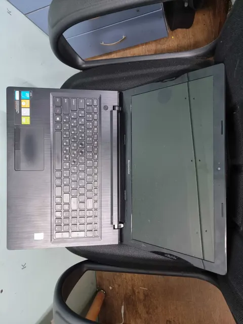 Ноутбук «Lenovo», модель 80 G0, включается, зарядное устройство имеется АС ПИБИ 11-009466-1
