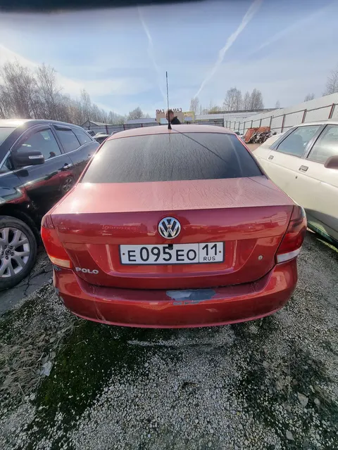 Автомобиль Фольксваген Поло, г.в. 2011, VIN: XW8ZZZ61ZCG019645, г/н: Е095ЕО11, Документы: Нет, Ключи: Нет, Примечание: Передний бампер разбит. АС ПИБИ: 11-009114-1