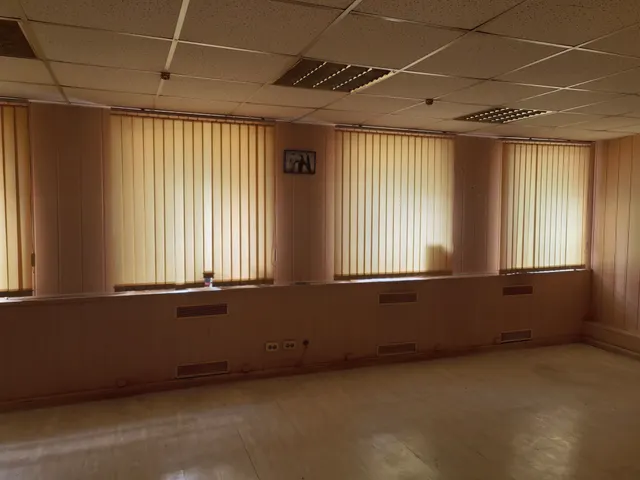 Продажа имущества, находящегося в собственности города Москвы, нежилое помещение по адресу: г. Москва, пер. Малый Златоустинский, д. 8, стр. 1, площадью 42,3 кв. м. , (этаж №1), кадастровый номер: 77:01:0001033:2521