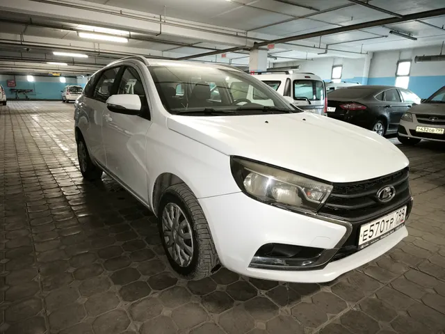 Продажа транспортного средства Легковые автомобили LADA VESTA (VIN)  XTAGFK110LY403800