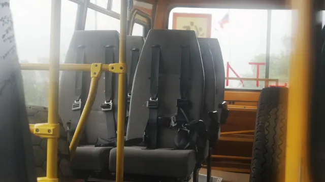 Автобус ПАЗ 32053-70, год выпуска 2016, государственный регистрационный знак Е967ОТ82, (VIN) X1M3205BXG0004562, цвет кузова (кабины, прицепа) желтый, паспорт транспортного средства 52 ОО 549862 от 15 декабря 2016 года.