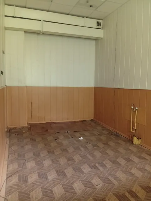 Часть нежилого здания Баня оздоровительного типа, расположенного по адресу: Челябинская область, г. Трехгорный, ул. 60 лет Октября, д.6, в виде нежилого помещения № 63 площадью 16,7 кв.м. на 1 этаже здания в соответствии с поэтажным планом.