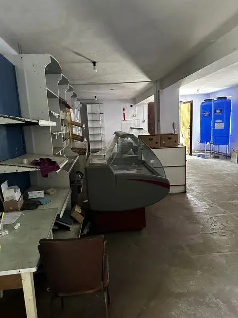 Встроенное нежилое помещение общей площадью 112,8 кв.м, с кадастровым номером 93:29:0050104:2214, расположенное по адресу: Российская Федерация, Донецкая Народная Республика, городской округ Енакиево, поселок городского округа Карло-Марксово, улица Конституции, дом 5, помещение а