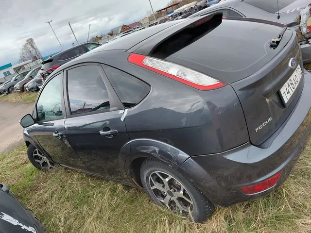 Автомобиль марки  Ford Focus (418) \ HYUNDAI SONATA (767)