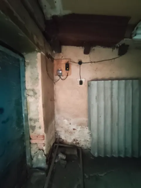 Здание (гараж), общей площадью 14,5 кв. м., кадастровый номер 37:23:010206:315, расположенное на земельном участке, площадью 19,0 кв. м., кадастровый номер 37:23:010206:314, по адресу: Ивановская обл., г.  Вичуга, район ул. Большая Пролетарская