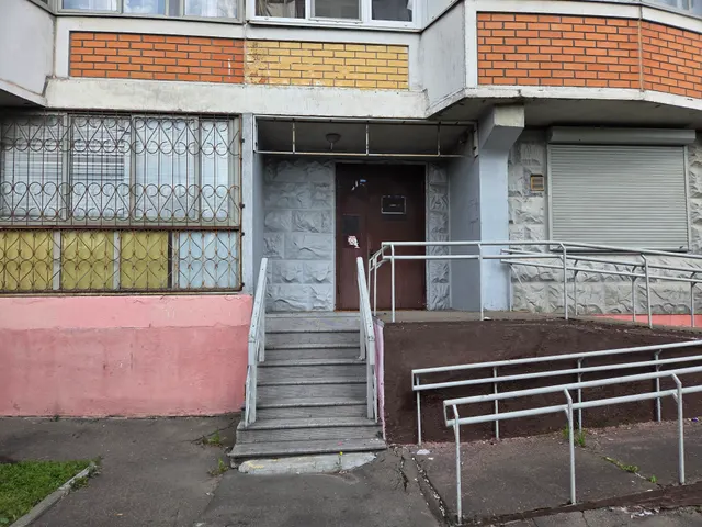 Продажа имущества, находящегося в собственности города Москвы, нежилое помещение по адресу: г. Москва, ш. Челобитьевское, д. 12, корп. 3, площадью 82,4 кв. м. (Этаж № 1, помещение 10/1), кадастровый номер: 77:02:0025017:2981