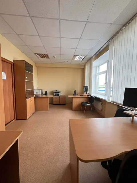 Офис № 417, право субъекта малого предпринимательства и физического лица, не являющегося индивидуальным предпринимателем и применяющего специальный налоговый режим «Налог на профессиональный доход» на заключение договора аренды нежилого помещения в Бизнес-инкубаторе Челябинской области.