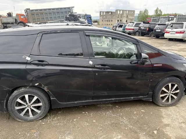 Автомобиль марки                               Тойота ПРИУС Альфа,                                      гос. знак:А193ВМ49                                             Год выпуска: 2012 Цвет: чёрный                                      Номер кузова: ZVW4130855137            (документы отсутствуют, ключи отсутствуют)