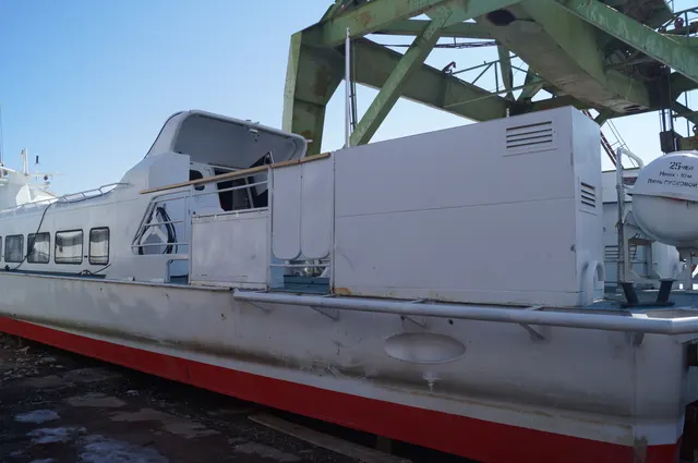 пассажирский водометный катер «КС-162»