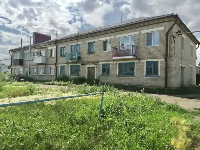 Помещение, назначение: нежилое, общей площадью 90,4 кв.м., кадастровый номер: 45:04:040302:528, расположенное по адресу: Россия, Курганская область, Далматовский р-н, с. Новопетропавловское, ул. Ленина, д. 52
