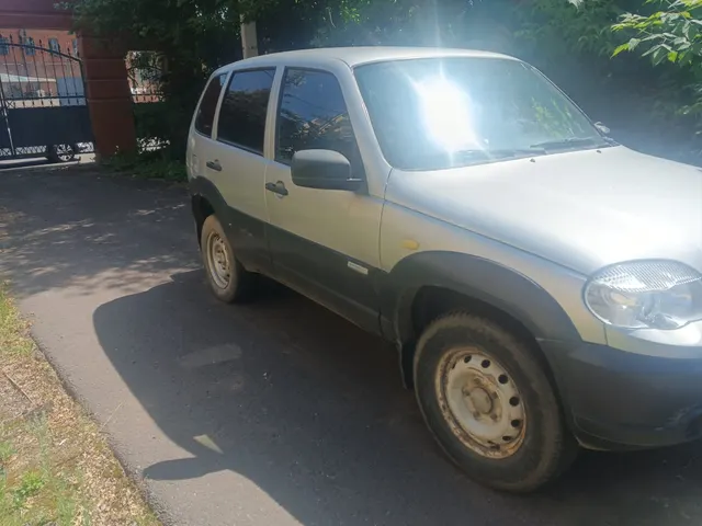 Chevrolet Niva 212300-55, категория ТС В, тип транспортного средства по ПТС: легковой, регистрационный знак Т497РВ 116 RUS, идентификационный номер (VIN): Х9L212300Е0500880, год выпуска 2013, цвет – светло-серебристый металлик