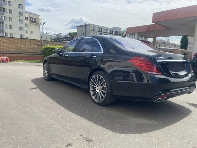 Продажа транспортного средства Легковой автомобиль Мерседес-Бенц S500 4matic (VIN WDD2221851A288880)