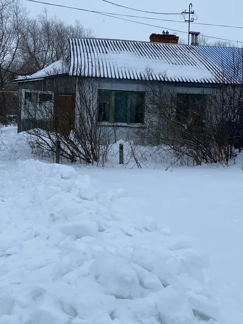 Нежилое помещение площадью 61,0 кв.м. с кадастровым номером 71:05:040203:361, расположенное по адресу: Тульская область, Веневский район, д. Островки, ул. Школьная, д. 8, кв. 1