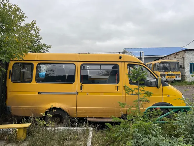 Автобус прочее ГАЗ-322121, 2008 года выпуска, идентификационный номер (VIN) X9632212190637047, № двигателя 405240 83141892, цвет кузова (кабины, прицепа) желтый, паспорт транспортного средства 59 ОУ 129718 от 03 мая 2018г., государственный регистрационный знак Х973ТР59