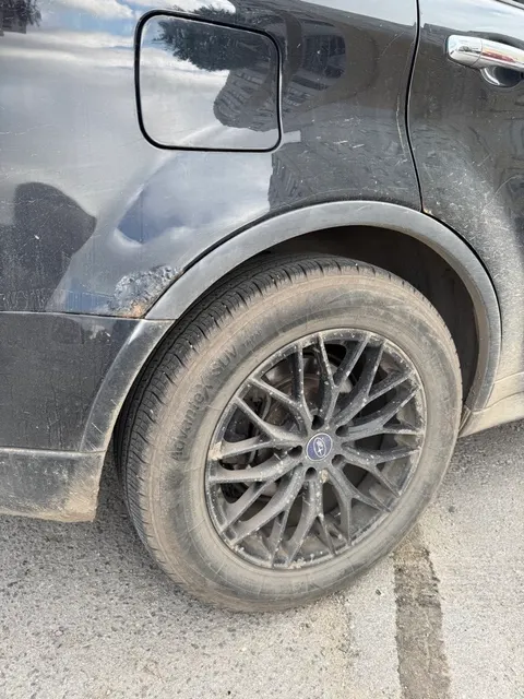 Легковой автомобиль SUBARU В9 Tribeca, 2006 г.в., г/н Е420УМ154, VIN: 4SWX83C064428500, цвет черный (залог)