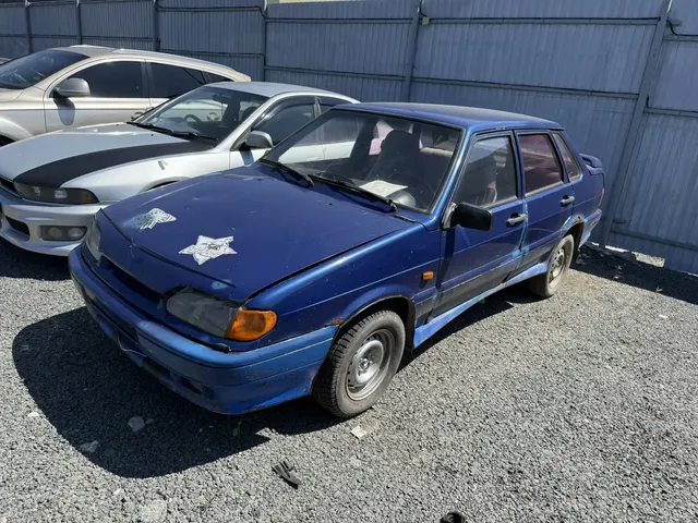 Автомобиль ВАз 21150, 2003 года выпуска, VIN XTA21150033402060, без государственного регистрационного знака 1шт Ключ для зажигания и ключ для дверей автомобиля ВАЗ 21150, 2003 года выпуска, VIN XTA21150033402060, без государственного регистрационного знака 1шт