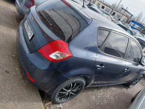 Автомобиль марки  KIA ED (CEE'D) (096)