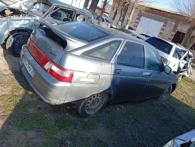 А/м ВАЗ 21124, гос. № Е375МХ30, 2005 г/в, VIN XTA21124060351432 (с ключами в количестве трех штук и брелком автосигнализации от автомобиля). 1 шт