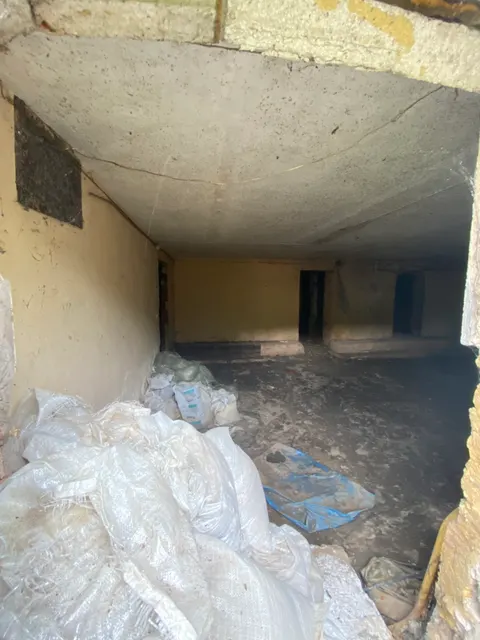 нежилое помещение в подвале жилого дома,  общей площадью 215,1 кв.м. (Литер: А; этаж: подвал; номера на поэтажном плане: 22, 24, 25, 26, 27, 28, 29, 30, 31, 32,  согласно  выписке из технического паспорта на нежилые помещения № 28919 от 09.08.2007г.),  расположенное по адресу: Удмуртская Республика,  г. Ижевск, Ключевой поселок, 55а, кадастровый  номер 18:26:050972:2495.