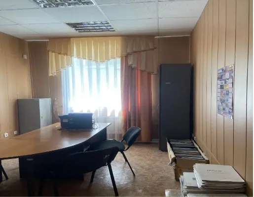 Нежилое помещение №41 (офис №13), этаж 1, общей площадью – 11,5 кв.м,  расположенное по адресу: Республика Татарстан, г. Елабуга, ул. Казанская, д.13 с оборудованием 11 ед.: карниз (1 шт.), шкаф для одежды универсальный (1 шт.), шкаф для документов 2-х створчатый (2 шт.), стол письменный 1 200 (1 шт.), стол стратегия Х-36 (1 шт.), тумба Т 08 «Стратегия» (1 шт.), шкаф бухгалтерский с ячейкой ШБЗ (1 шт.), стул офисный на металлическом каркасе, ткань (3 шт.).