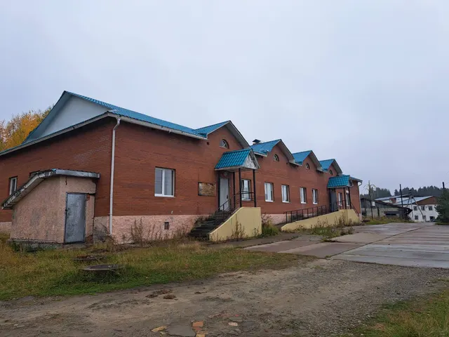 нежилое помещение, общей площадью 511,1 кв.м., в здании, расположенном по адресу: Ханты-Мансийский автономный округ – Югра, Октябрьский район, пгт. Октябрьское, ул. Сенькина, д. 1А, пом. 1, кадастровый номер 86:07:0103008:5047